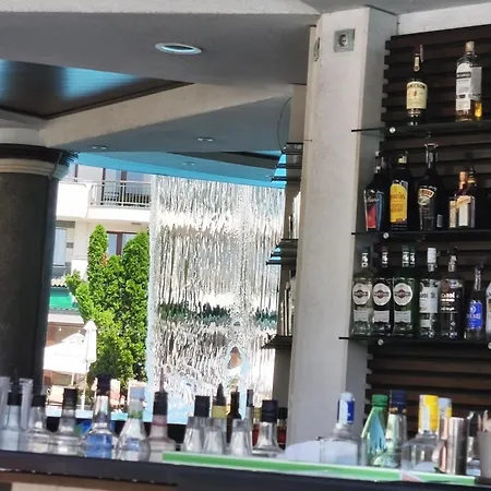 Üdülőközpont Emerald Wellness & Ravda