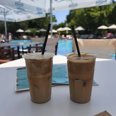 Üdülőközpont Emerald Wellness & Ravda