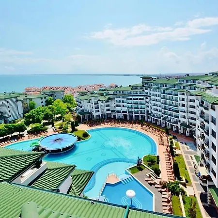 Resort Emerald Wellness & *