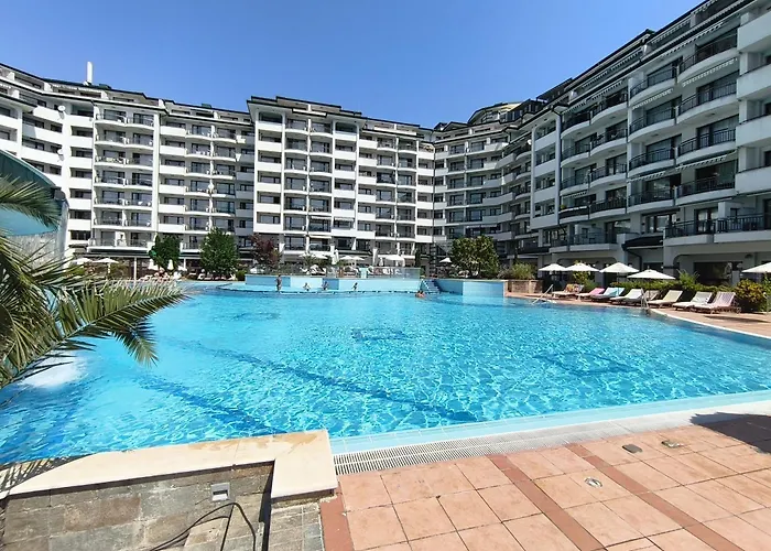 Emerald Wellness & ラヴダ